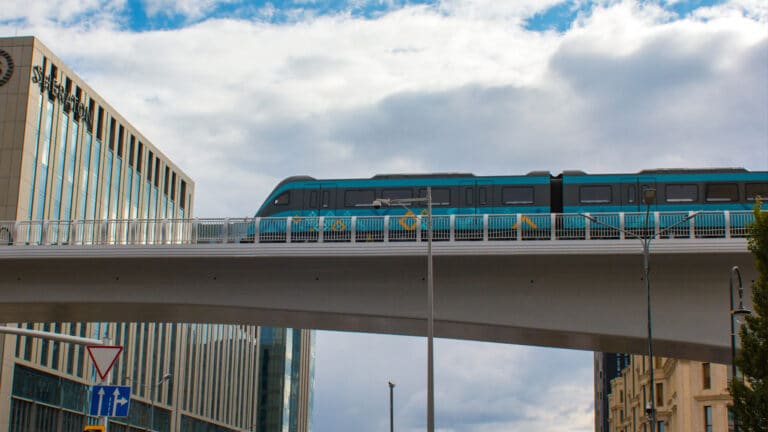 Линию LRT из Астаны в Косшы планируют достроить в 2027 году