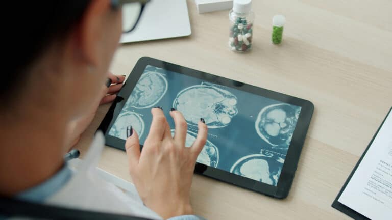 Ученые нашли белок, который влияет на старение и смогли обратить возрастные процессы