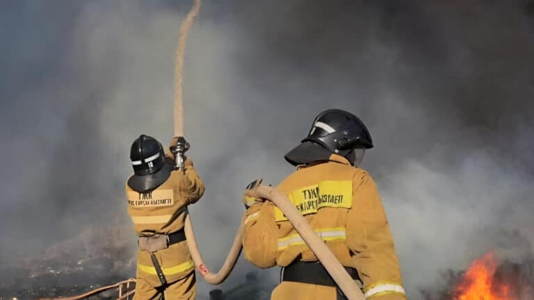 Густой дым у хлебокомбината в Кокшетау напугал жителей