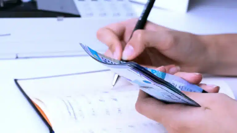 Квартира за счет декретных: в Актау осудили организатора схемы на 146 млн тенге