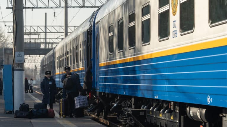 КТЖ снизила цены на билеты по самым популярным маршрутам