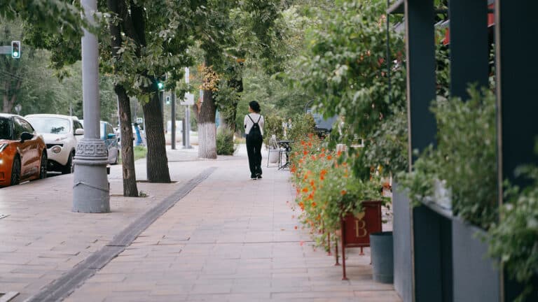 Заморозки отступают: казахстанцам пообещали жару до +32°C в начале мая