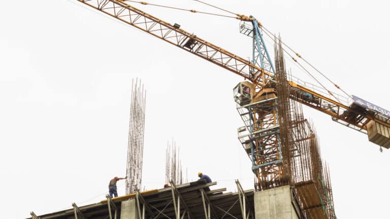 Стройку ЖК выше аль-Фараби отменили в Алматы