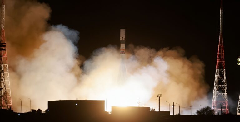 С Байконура запустили ракету с грузом для МКС