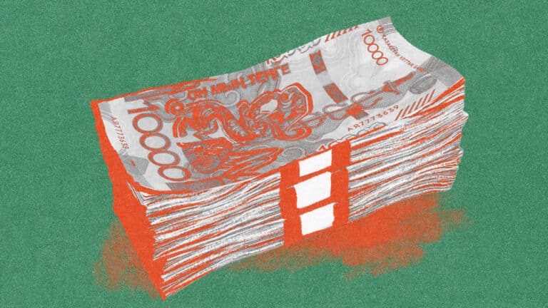 Чиновники в Казахстане в среднем получают 440 тысяч тенге