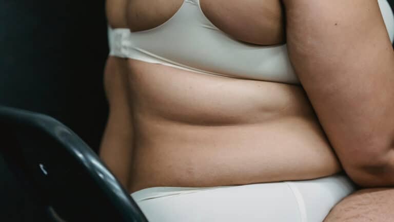 Как висцеральный жир связан с воспалением в организме