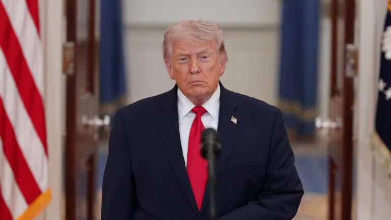 Трампа назвали «супервоенным преступником» после матерных угроз в адрес Ирана