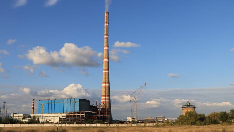 Китайское оборудование «пылится» много лет на складах Экибастуза из-за судов