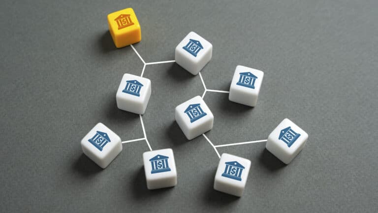 Кому принадлежат банки Казахстана? Скрытых владельцев выведут из тени