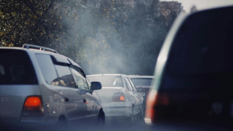 В Алматы устроят бесплатную проверку авто на «грязный выхлоп»