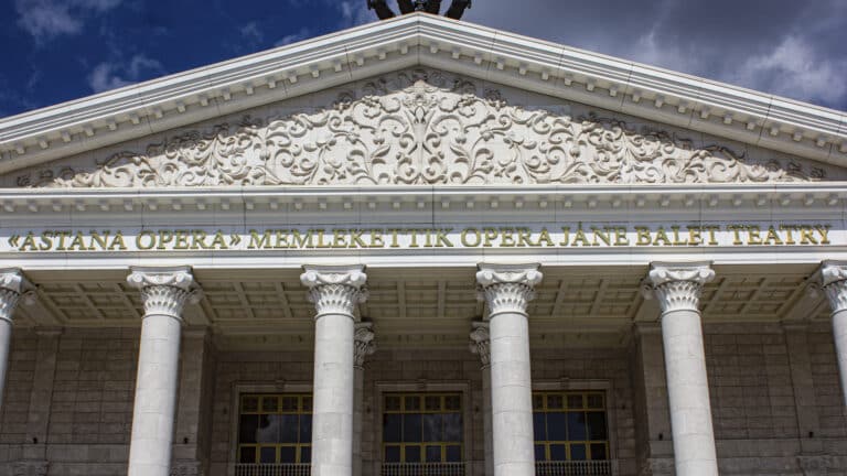 «Астана Опера» наконец принесла прибыль после многомиллиардных убытков