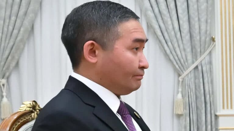 Нурлан Артыкбаев выкупил 14,87% Kcell у Вячеслава Кима 