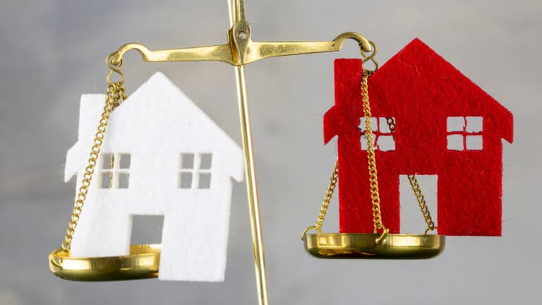 Сулейменов назвал ипотеку под 25% опасной и пообещал новые ограничения