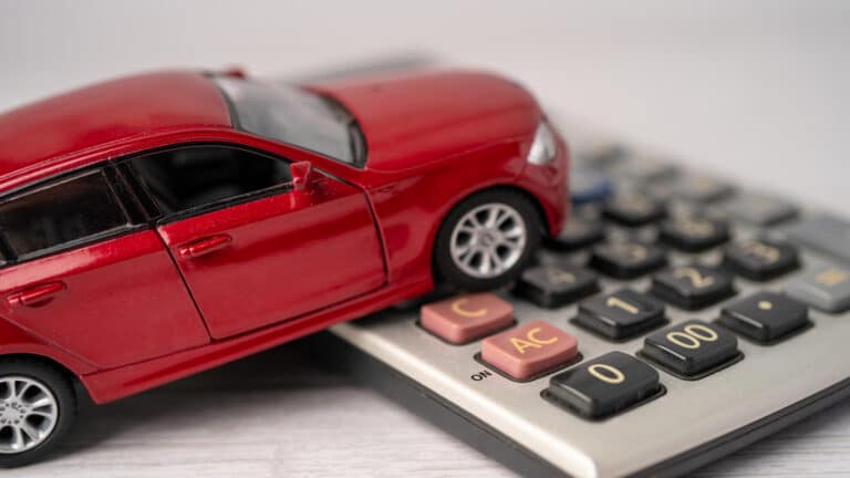 288 тыс. казахстанцев задолжали по налогам на транспорт свыше 19 млрд тенге