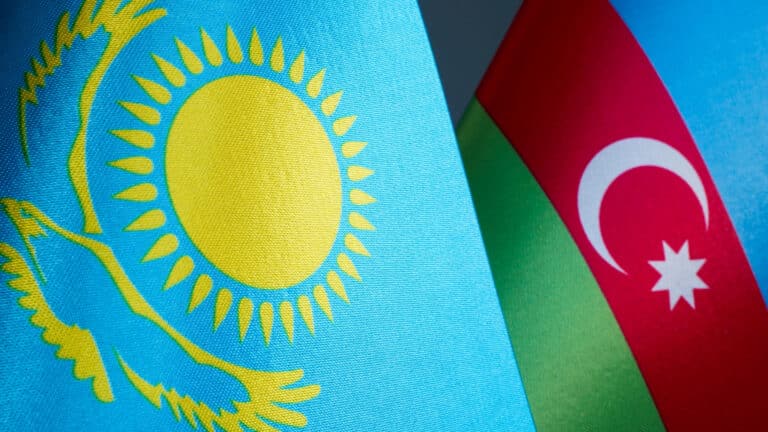 Казахстан и Азербайджан договорились о коридоре в обход России