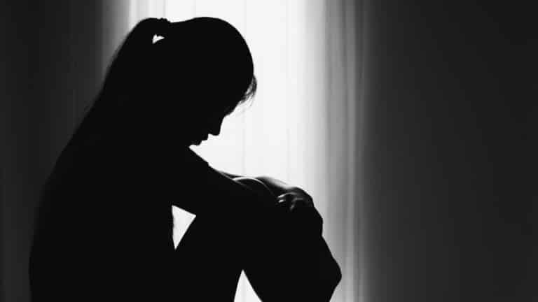 Насилие над 15-летней сиротой пытались скрыть в ауле Алматинской области