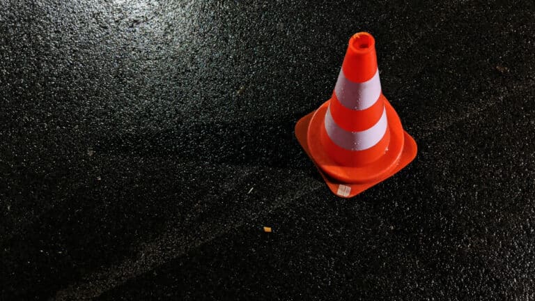 Жуткое ДТП в Талдыкоргане: Camry влетела в группу мопедистов