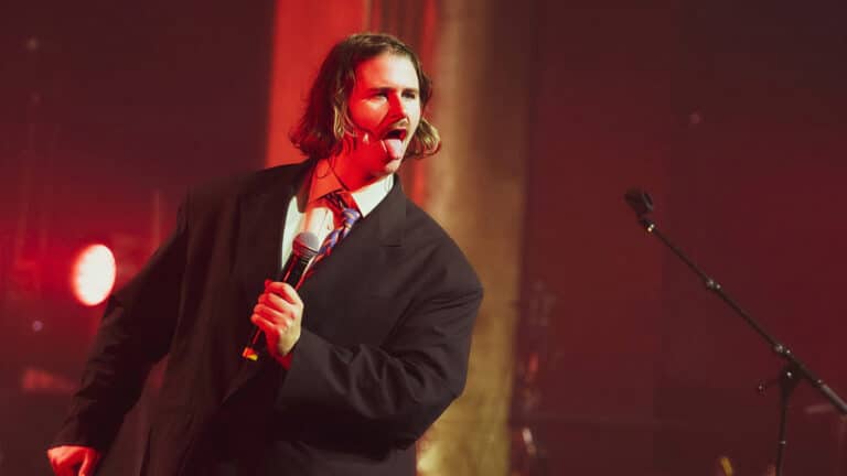 Концерты поп-певца из Франции Voyou пройдут бесплатно в двух городах, кроме Алматы