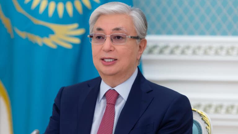 Токаев сменил послов Казахстана в Южной Корее и Мьянме