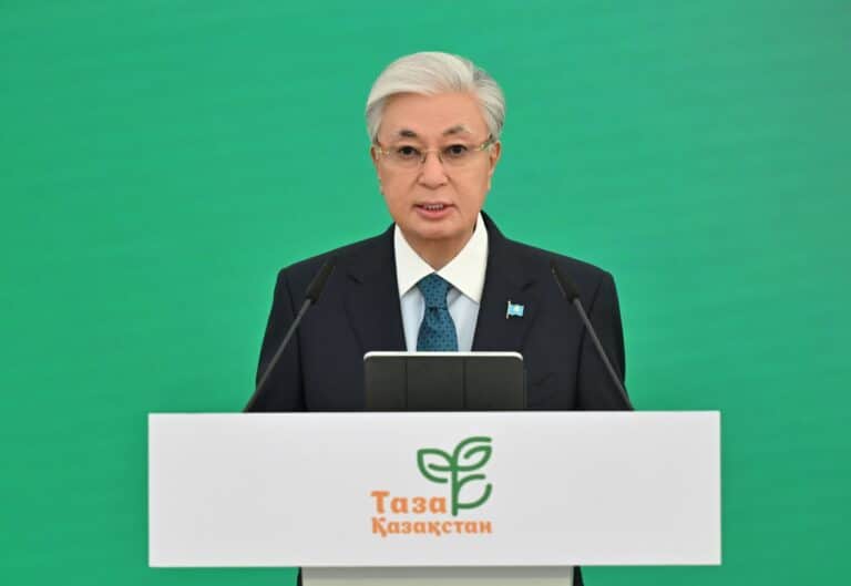 Токаев высказался о насилии над бездомными животными