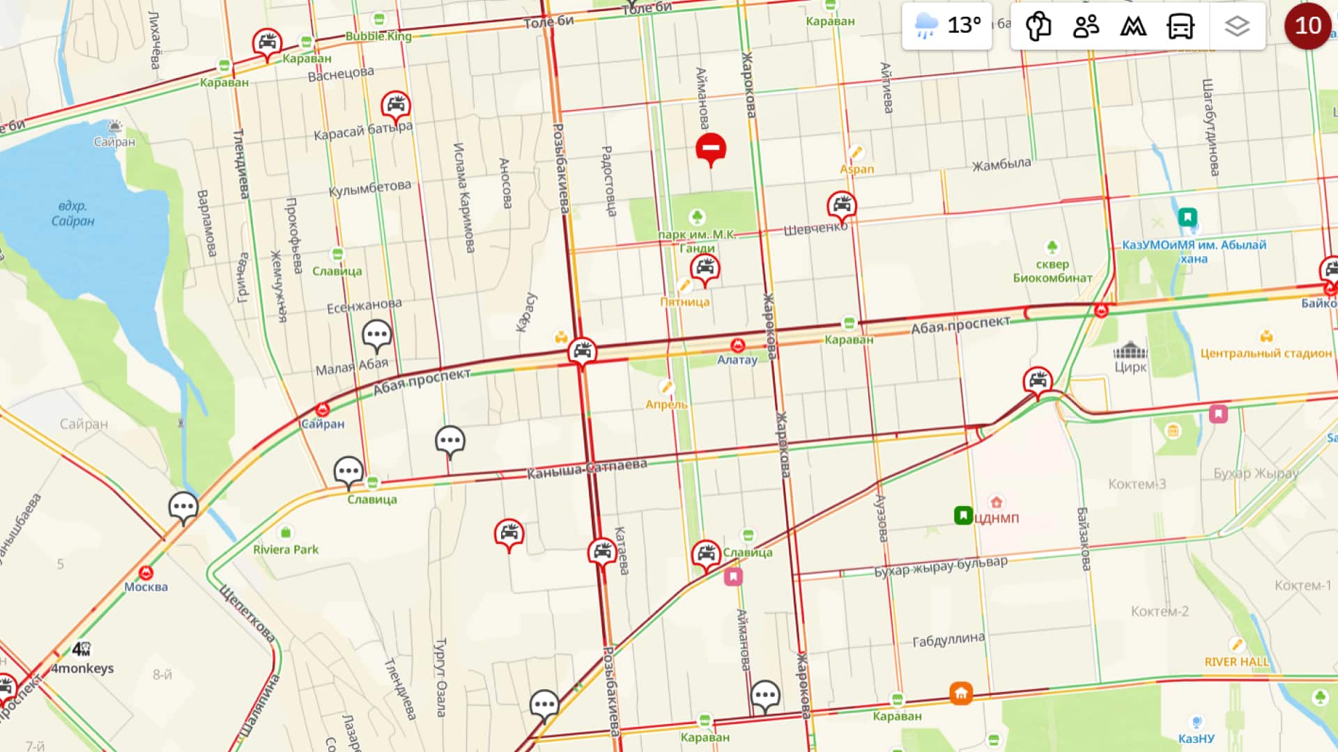 Алматы топит ливнями: город встал в 10-балльных пробках