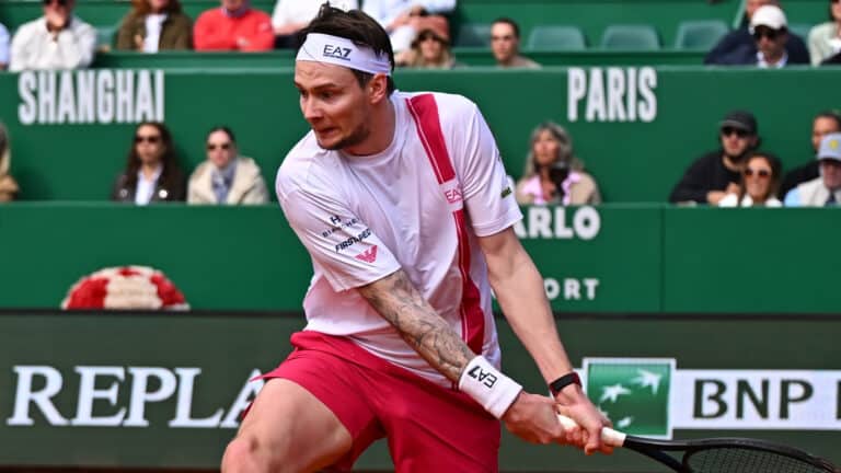 Бублик проиграл Алькарасу в четвертьфинале Monte-Carlo Masters-2026
