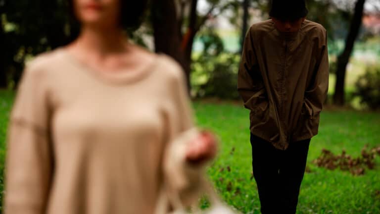 Сталкер из Учарала не перестал преследовать девушку после первого предупреждения