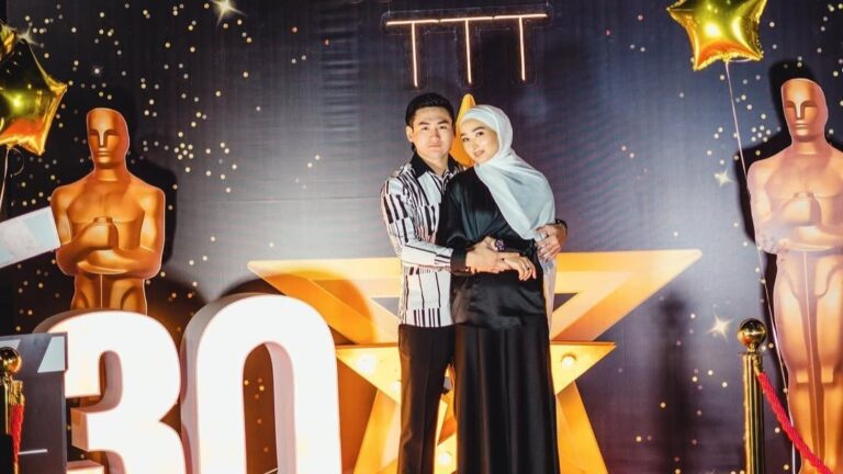 Төреғали мен Толқын жетінші сәбиін күтіп жүр (видео)