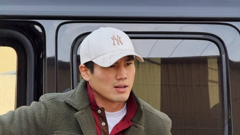 Еркебұлан Тоқтарға бойжеткен танысу мақсатымен біртүрлі тілхат жазды