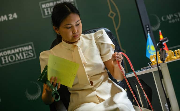 Бибисара Асаубаева потерпела первое поражение в турнире претендентов