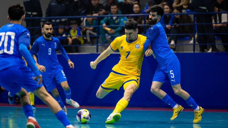 Сборная Казахстана по футзалу вновь победила Азербайджан