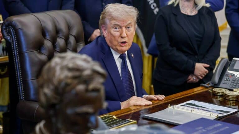 Мұнай 115 доллар: Трамп мұнай алпауыттарымен шұғыл кездесу өткізді