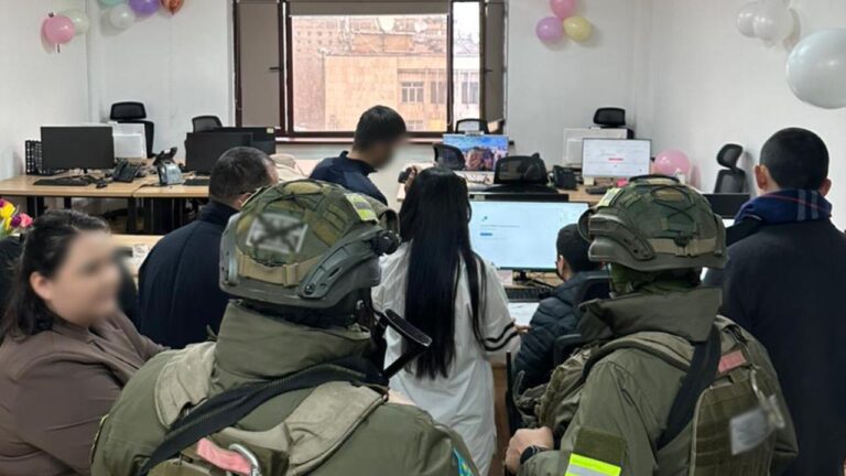 Қазақстандықтардың жеке дерегін коллектор мен микроқаржы ұйымдарына сатқандар ұсталды