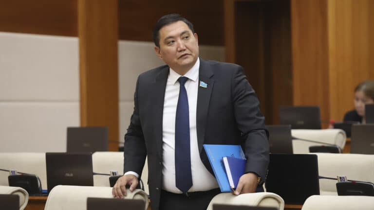 Базарбек лично поручился за журналистку Ботагоз Омарову в дело о фейках