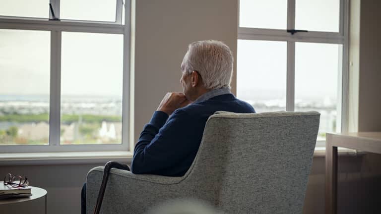 В Казахстане меняют пороги достаточности для изъятия пенсий