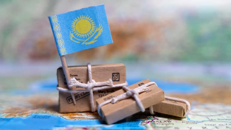 США и Россию заменяют в торговле с Казахстаном