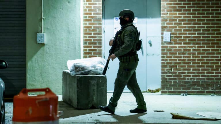 В США задержали спецназовца, который выиграл $400 тыс. на ставках на арест Мадуро 