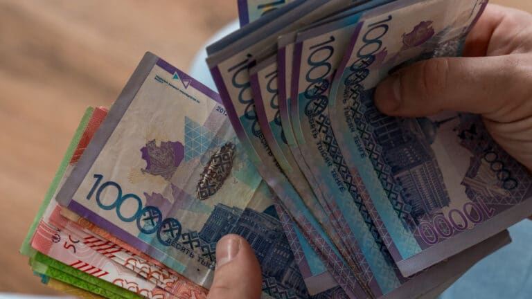 В Казахстане пересчитают пенсионные, чтобы денег хватало до конца жизни