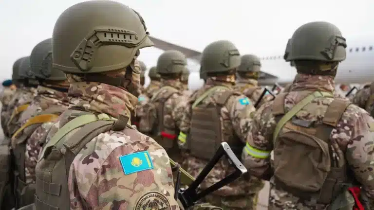 Әскери ерлі-зайыптыларға берілетін төлем қысқаруы мүмкін