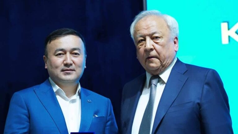 Кәсіпкер Дулат Тастекейге 