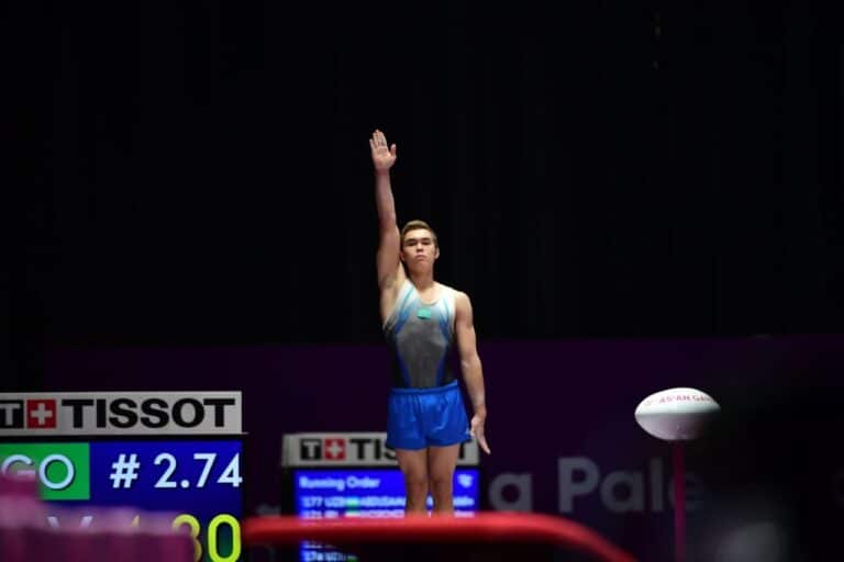 Казахстанские гимнасты Темирбек, Салимов и Азизов поборются за медали ЭКМ в Египте