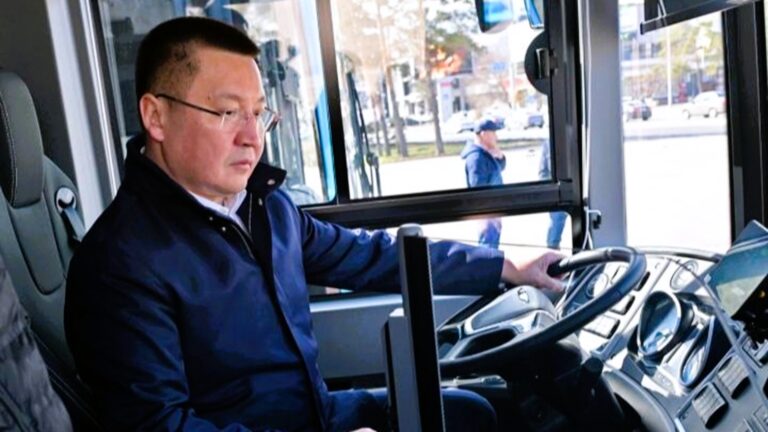 Павлодар қаласының жолаушыларын қытай автобустары тасиды