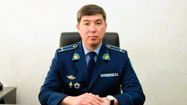 Атырау полициясының бұрынғы басшысы абақтыға қамалды