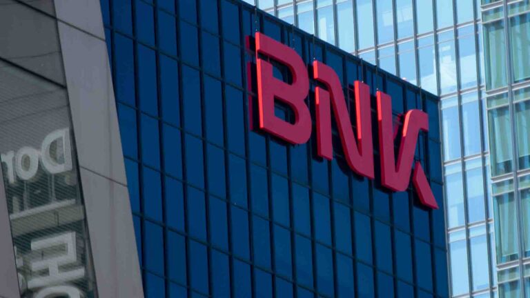 Реттеушіден ескерту алған BNK банкке иесі 4,7 млрд теңге қосымша қаржы салады