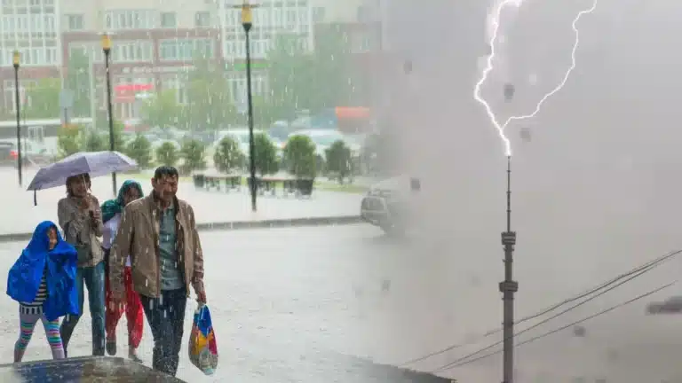 Штормовое предупреждение объявили в 15 областях Казахстана