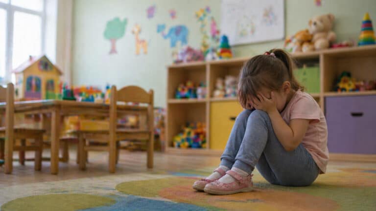 В Актюбинской области выявили возможное жесткое обращение с детьми в яслях