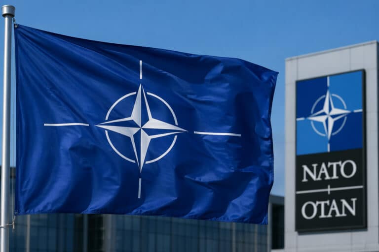 Испанию могут лишить членства НАТО из-за отказа участвовать в операции против Ирана