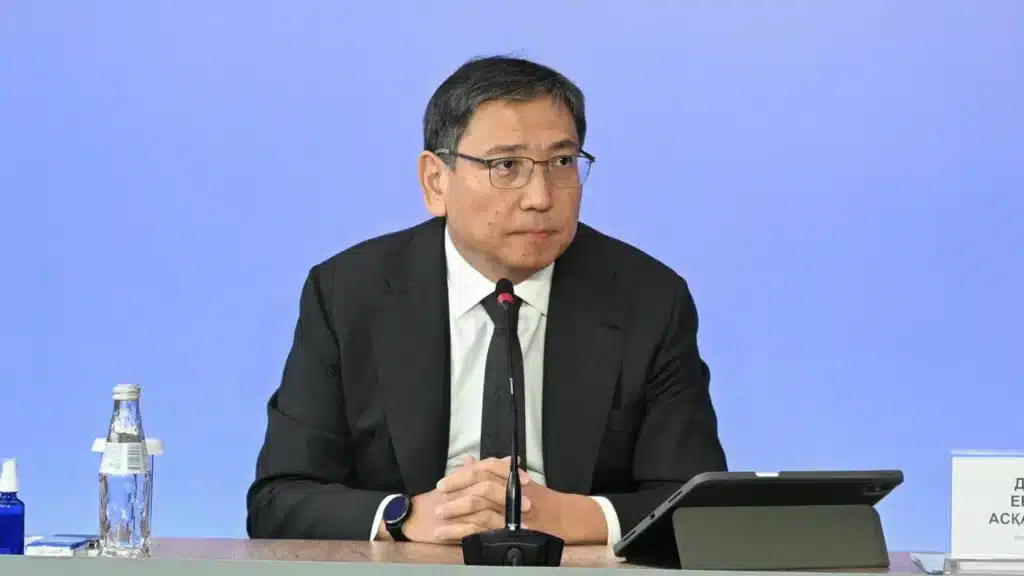 Досаев лишился еще одной должности