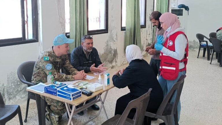 Казахстанские миротворцы провели медицинскую акцию в Сирии