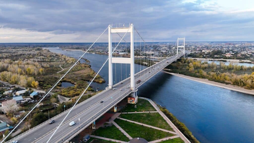 Берик Уали призвал жителей равняться на японцев и соседей